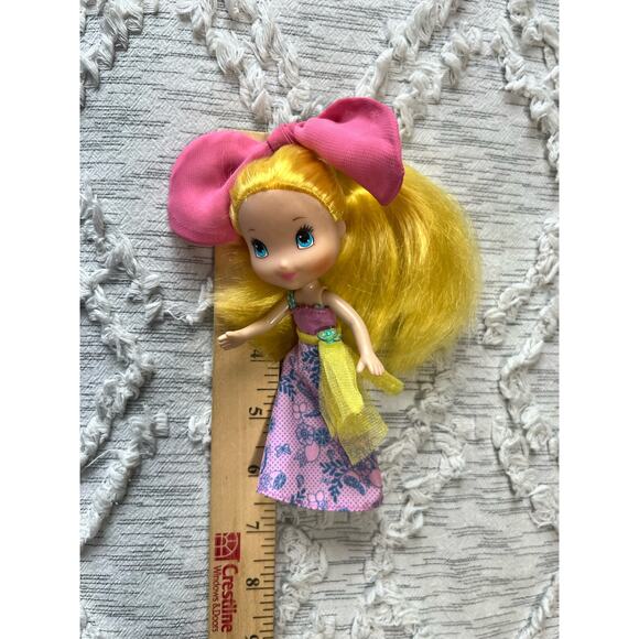 Berry Dazzling Lemon Meringue Doll 2008 Hasbro Strawberry Shortcake - Picture 5 of 9